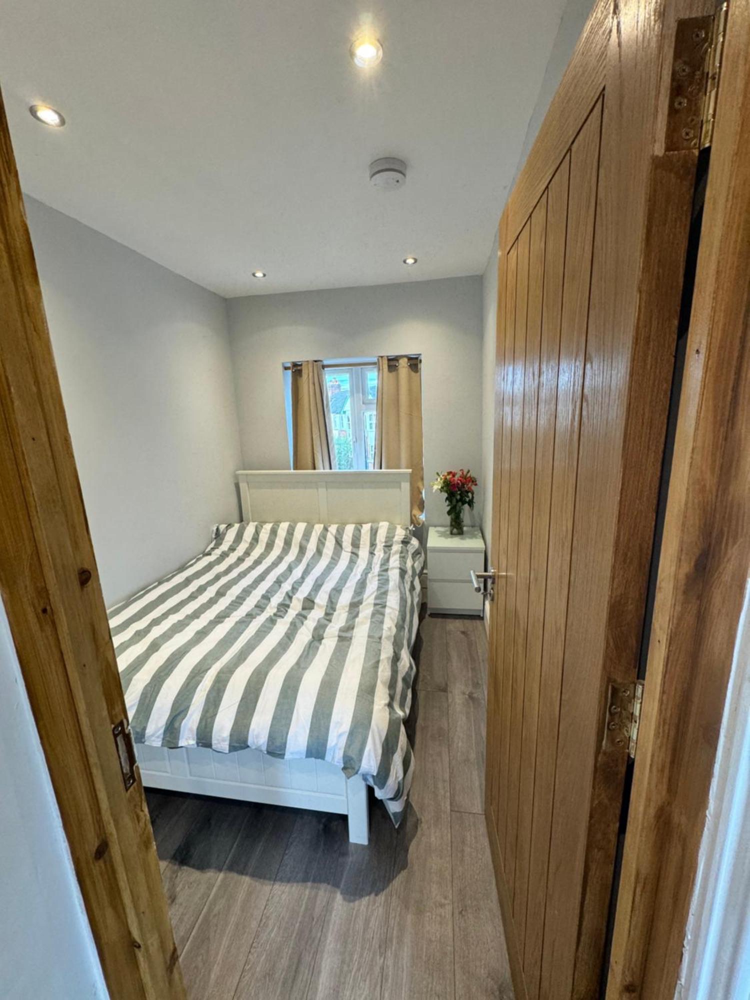 1 Bed With Kitchenette And Bathroom Oxford Eksteriør bilde